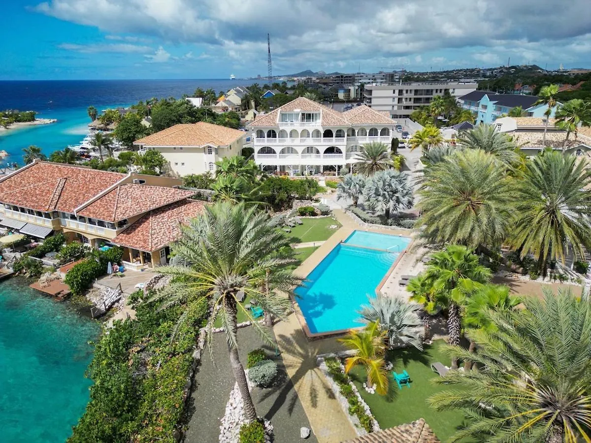 Kates Ocean View Apartment Willemstad